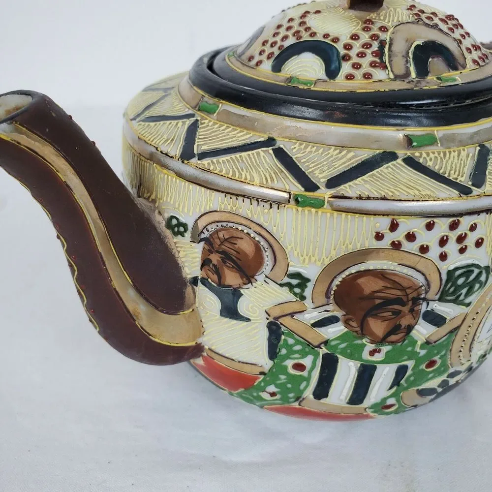 Vintage Hand Painted Geisha Samurai Lotus Flower Tea Pot Made in Japan GUC